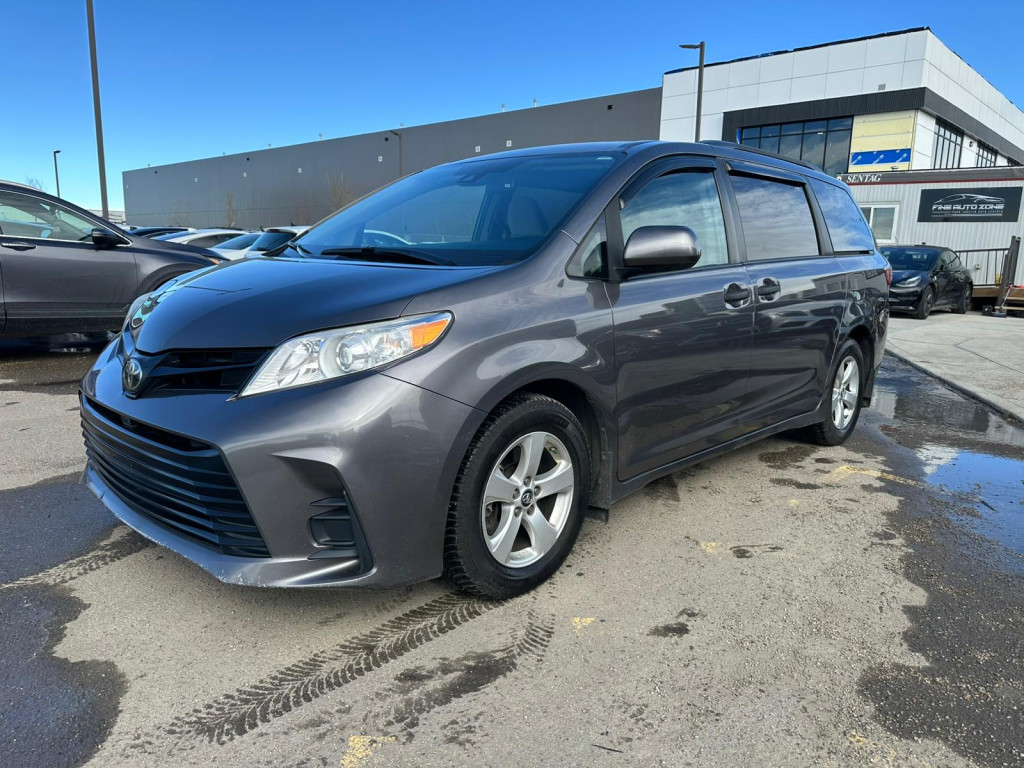 Gray 2018 Toyota Sienna L 7-Passenger FWD Minivan Front-Wheel Drive Automatic
