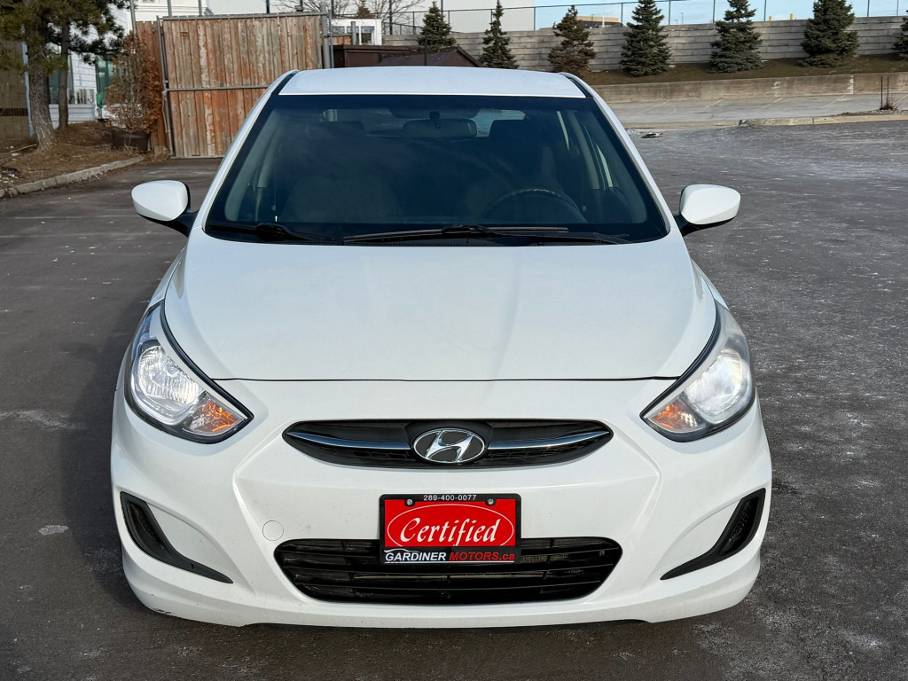 2017 Hyundai Accent GL 4-Door Hatchback FWD