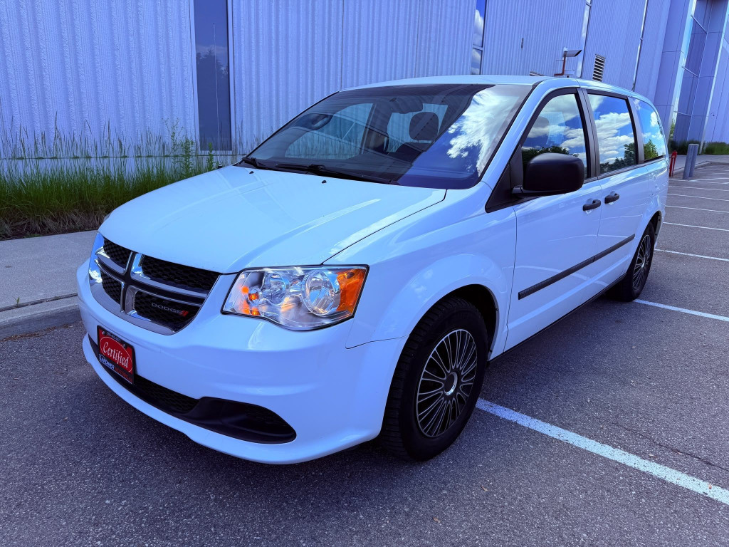 White 2016 Dodge Grand Caravan SE FWD Minivan Front-Wheel Drive Automatic