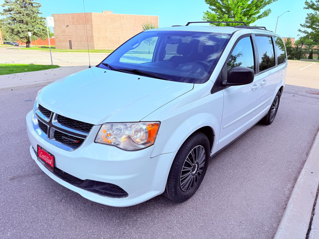 White 2017 Dodge Grand Caravan Minivan Front-Wheel Drive Automatic