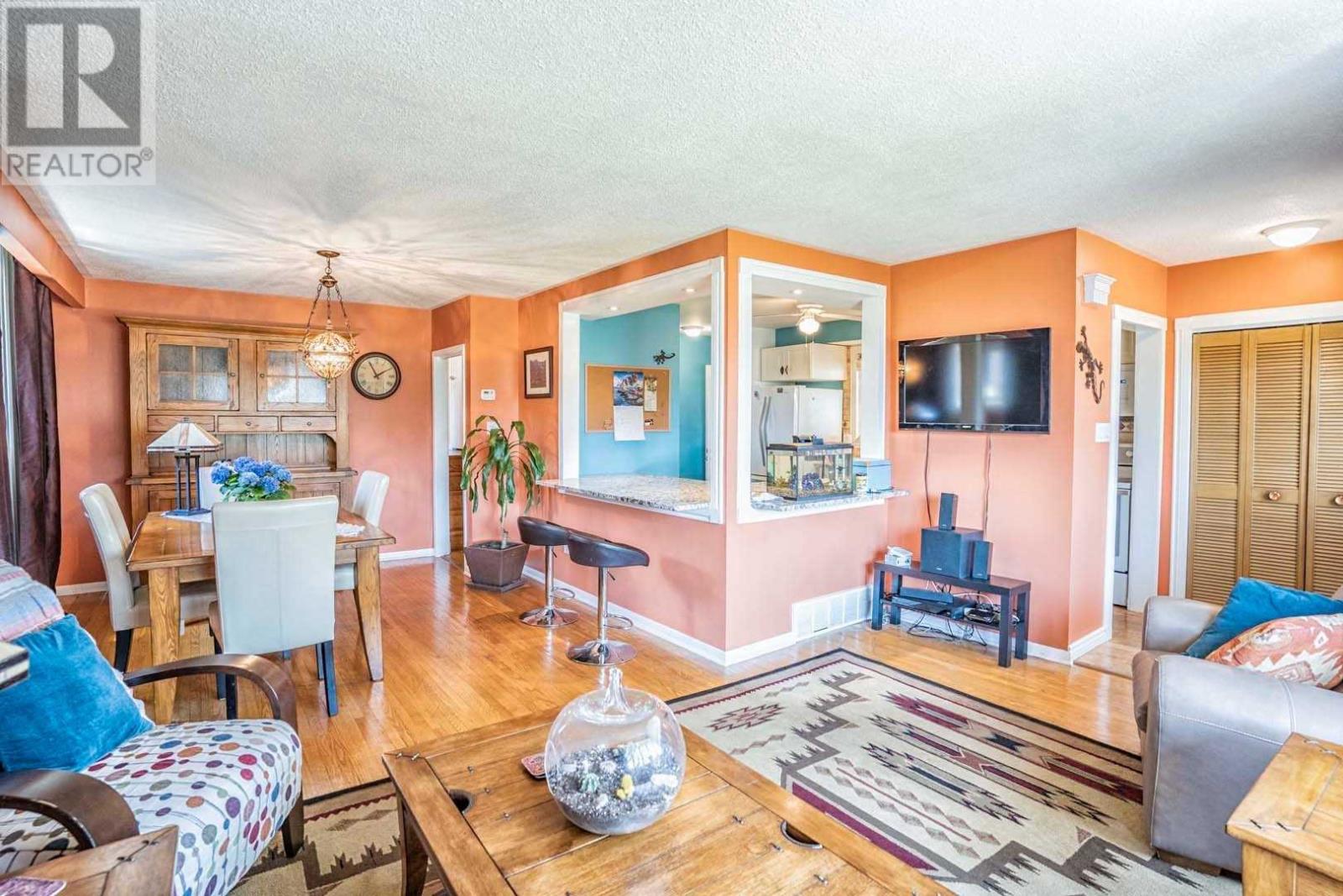 592 Dundee Ave, Oshawa, ON Detached Backsplit for Sale 649K SoldWell