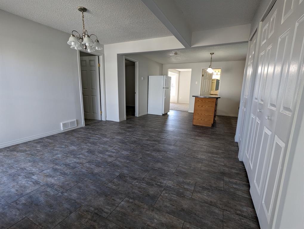 114 Centre Street, Cremona, AB Detached Bungalow for Sale 199K