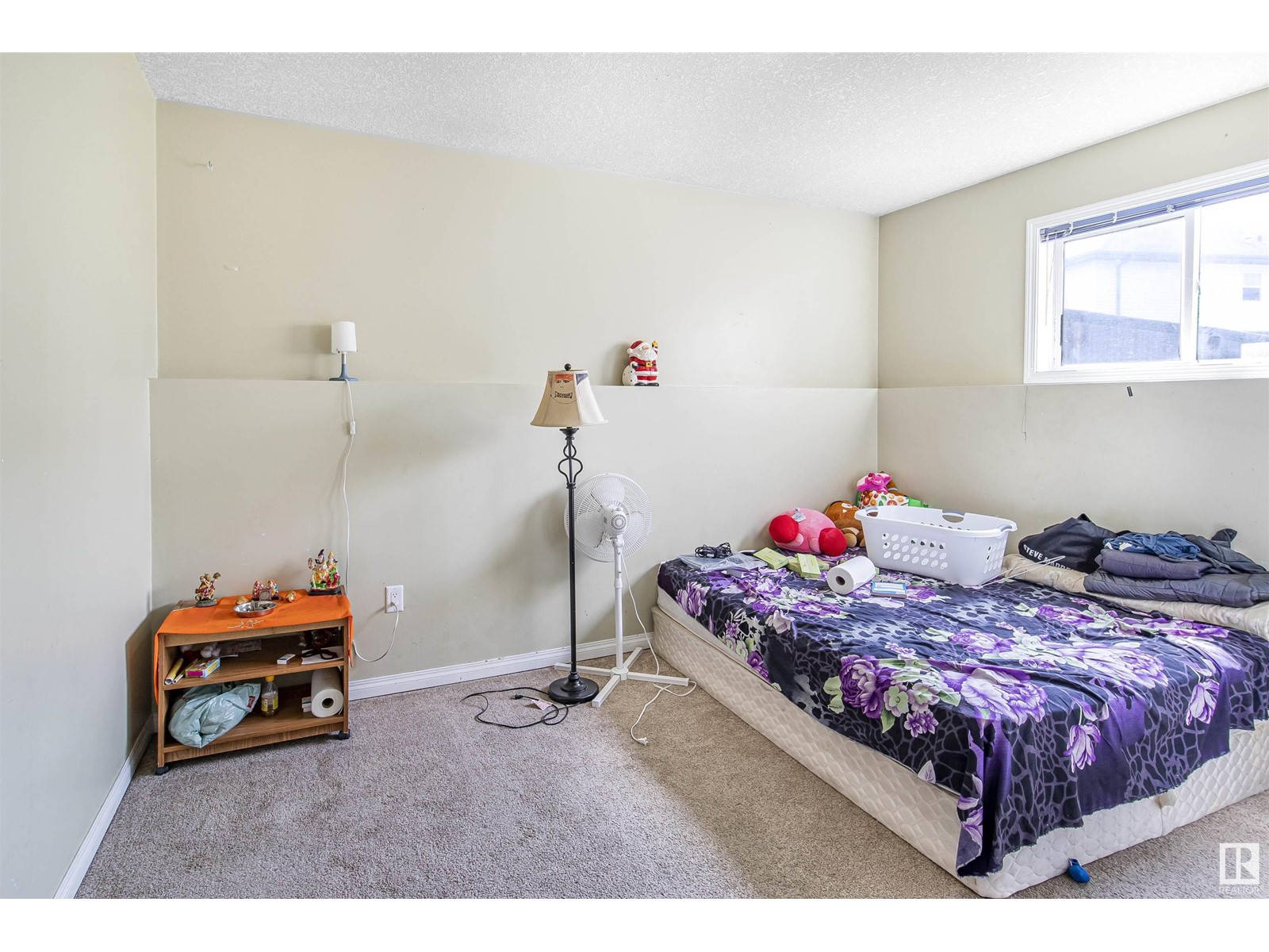 2423 35 Av Nw, Edmonton, AB Detached BiLevel for Sale 575K SoldWell