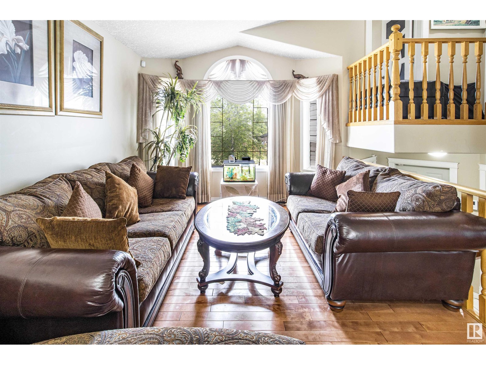 2423 35 Av Nw, Edmonton, AB Detached BiLevel for Sale 575K SoldWell