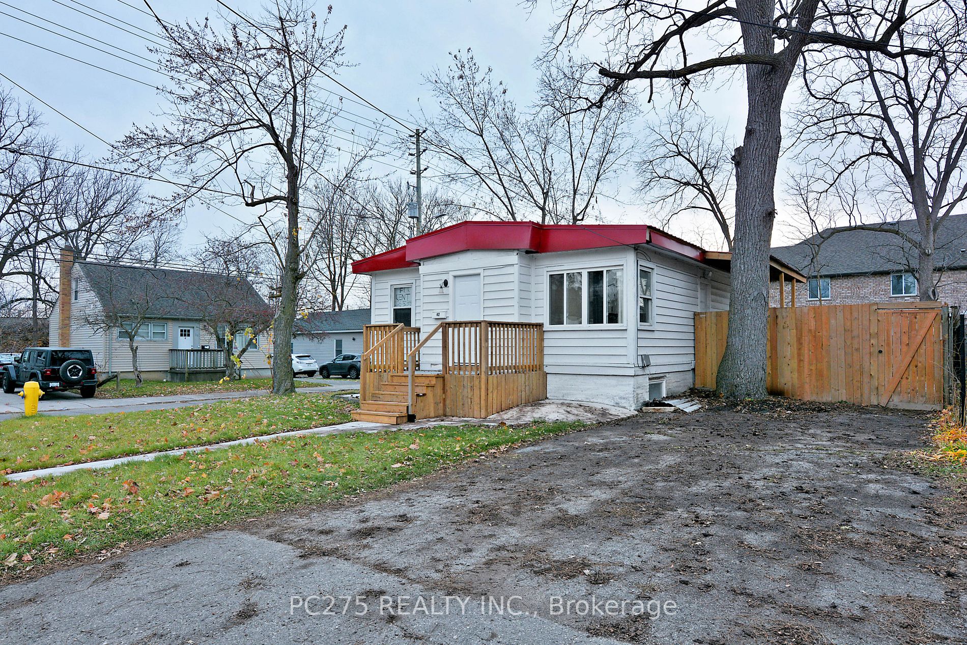42 Irwin St 2, London, ON Detached Bungalow for Rent 2,000 SoldWell