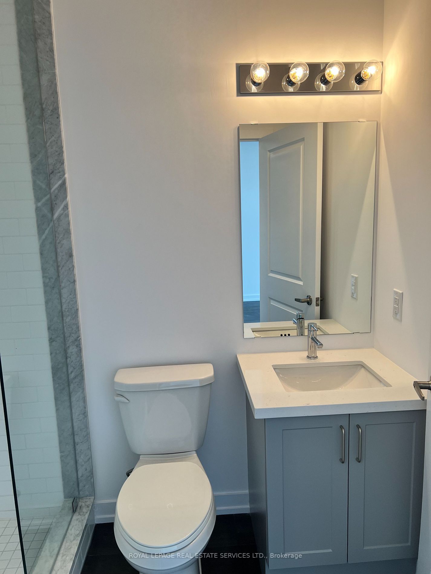 460 Dundas St E 1203, Hamilton, ON Condo Apartment for Rent 2,250 SoldWell