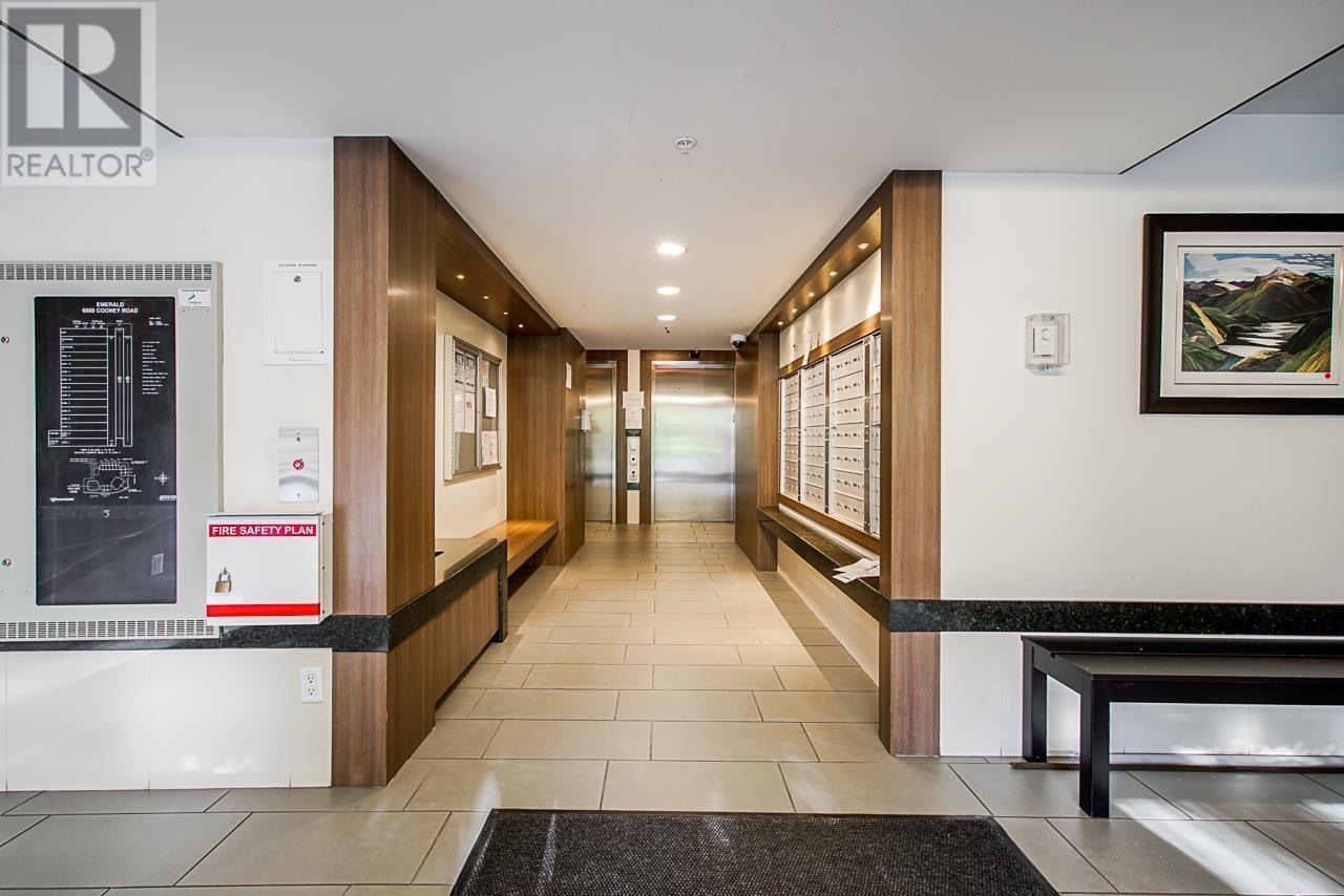 6888 Cooney Road 703, Richmond, BC Condo Apartment for Sale 785K