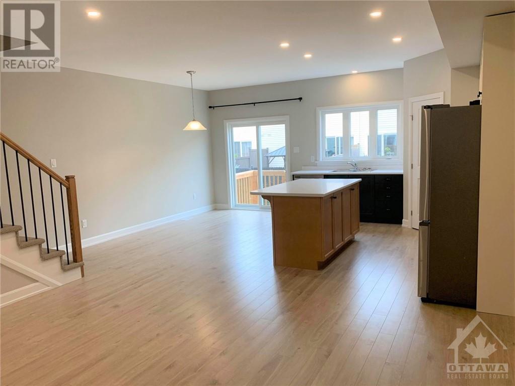 84 Vimy Ridge Crescent, Arnprior, ON Attached/Row House/Townhouse for