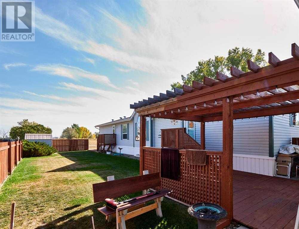 319 1 Street Ne, Redcliff, AB Mobile/Trailer for Sale 249.9K