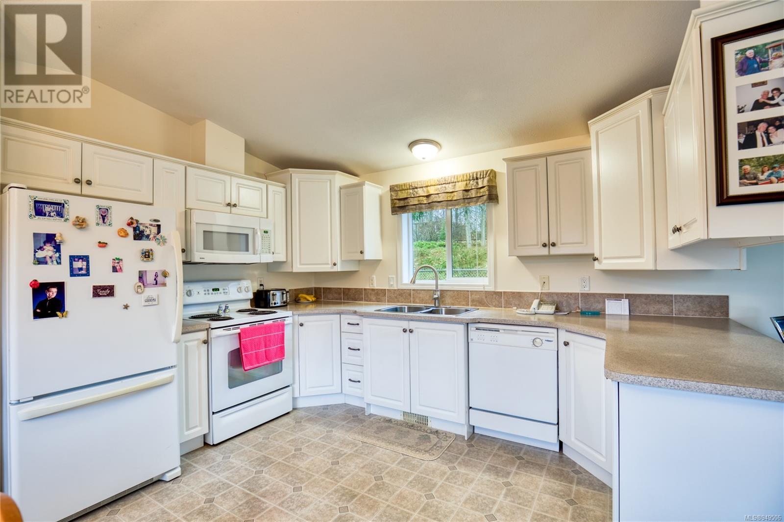 6110 Denver Way, Nanaimo, BC Property for Sale 399.9K SoldWell