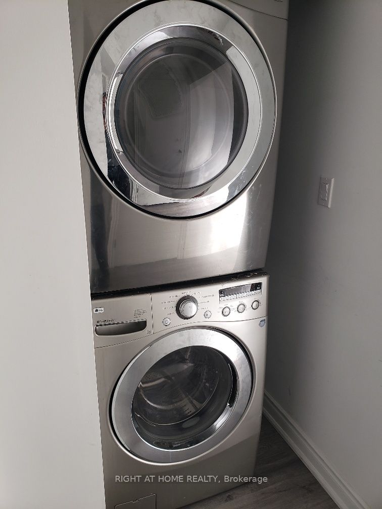 182 Acton Ave, Toronto, ON Detached Bachelor/Studio for Rent 1,800