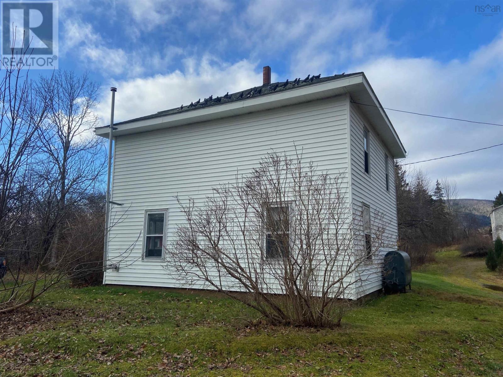 31 Mackeigans Lane, NS Detached for Sale 100K 411.info™