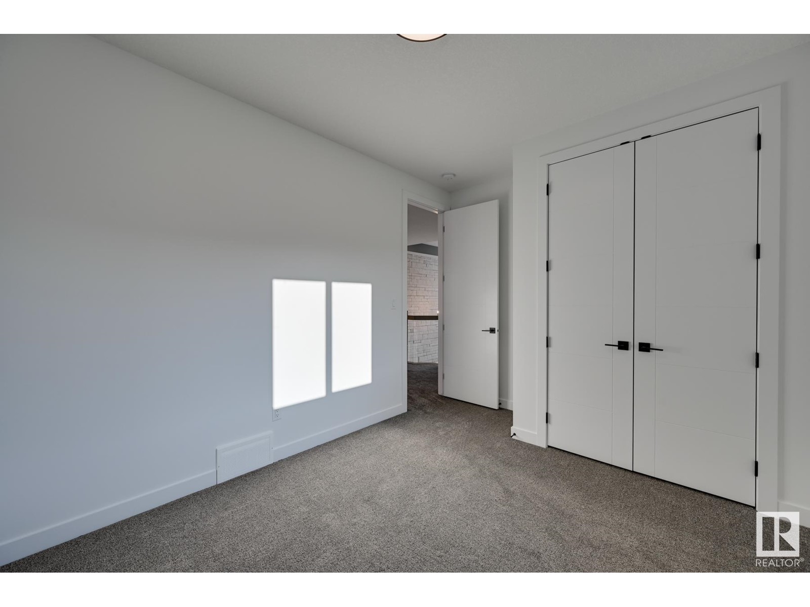 341 Meadowview Dr, Fort Saskatchewan, AB Detached for Sale 710K SoldWell