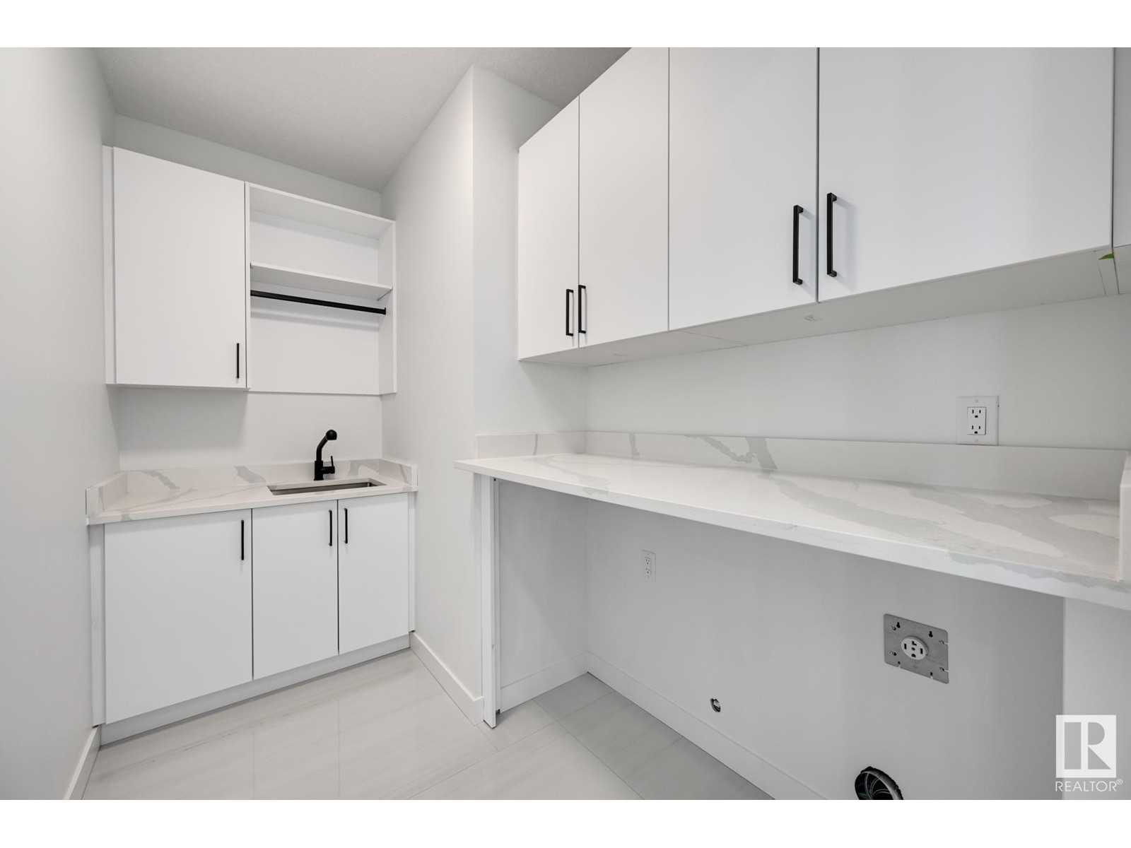 341 Meadowview Dr, Fort Saskatchewan, AB Detached for Sale 710K SoldWell