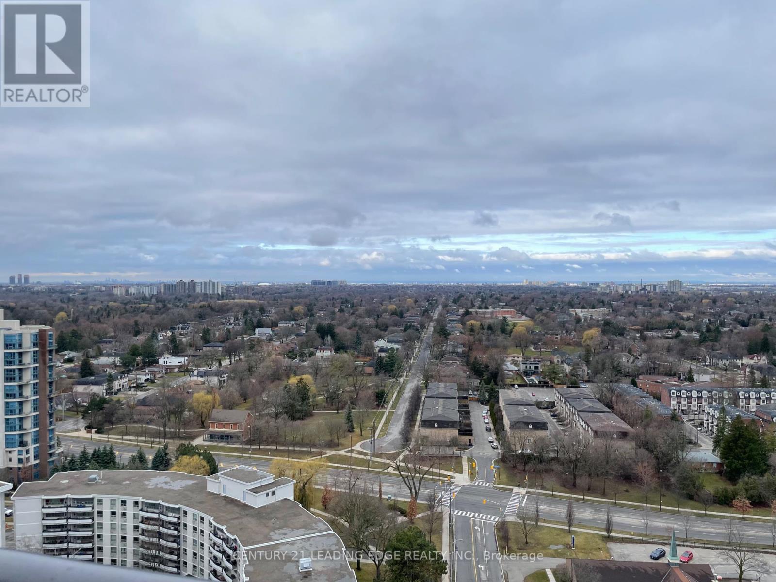 15 Ellerslie Ave 2206, Toronto, ON Condo Apartment for Rent 2,450