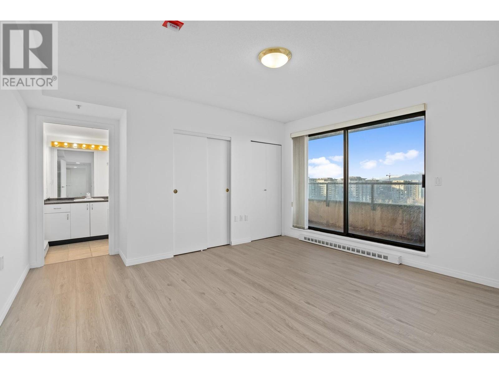 6611 Cooney Road 1602, Richmond, BC Condo Apartment for Sale 959