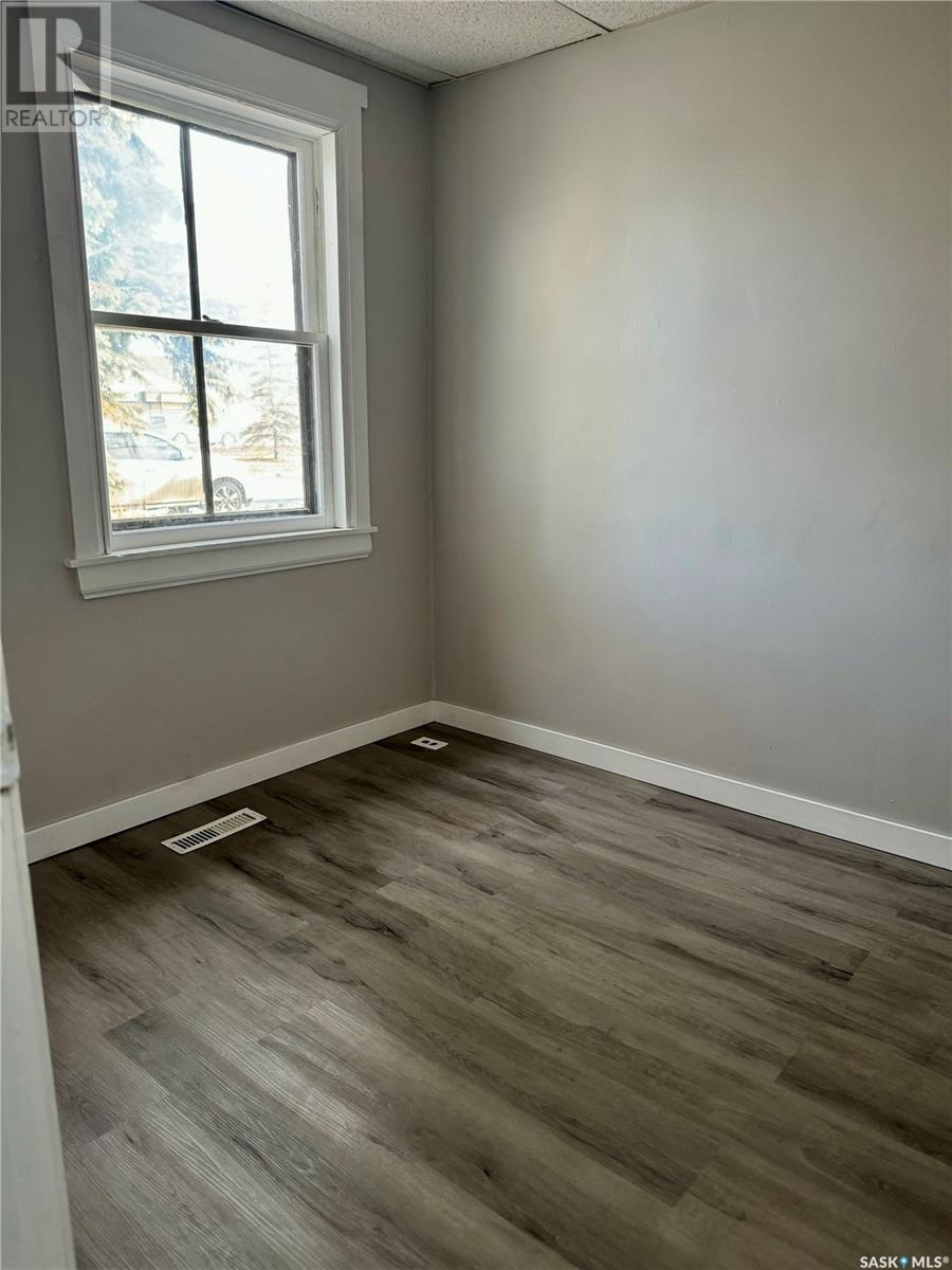 1450 Alexandra Street, Regina, SK Detached Bungalow for Sale 86.9K