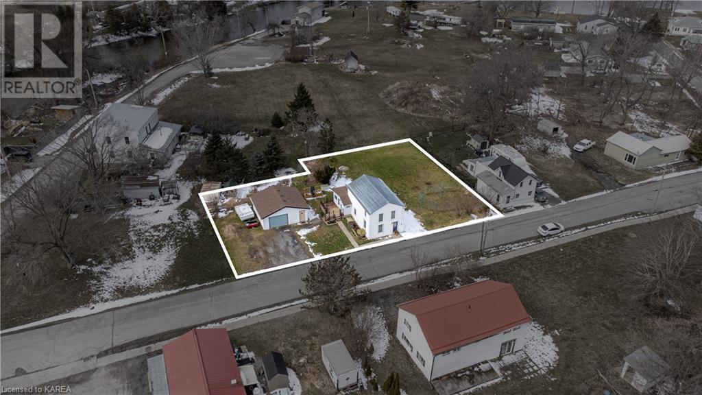 11 Wellington Avenue, Consecon, ON Detached 2 Level for Sale 399