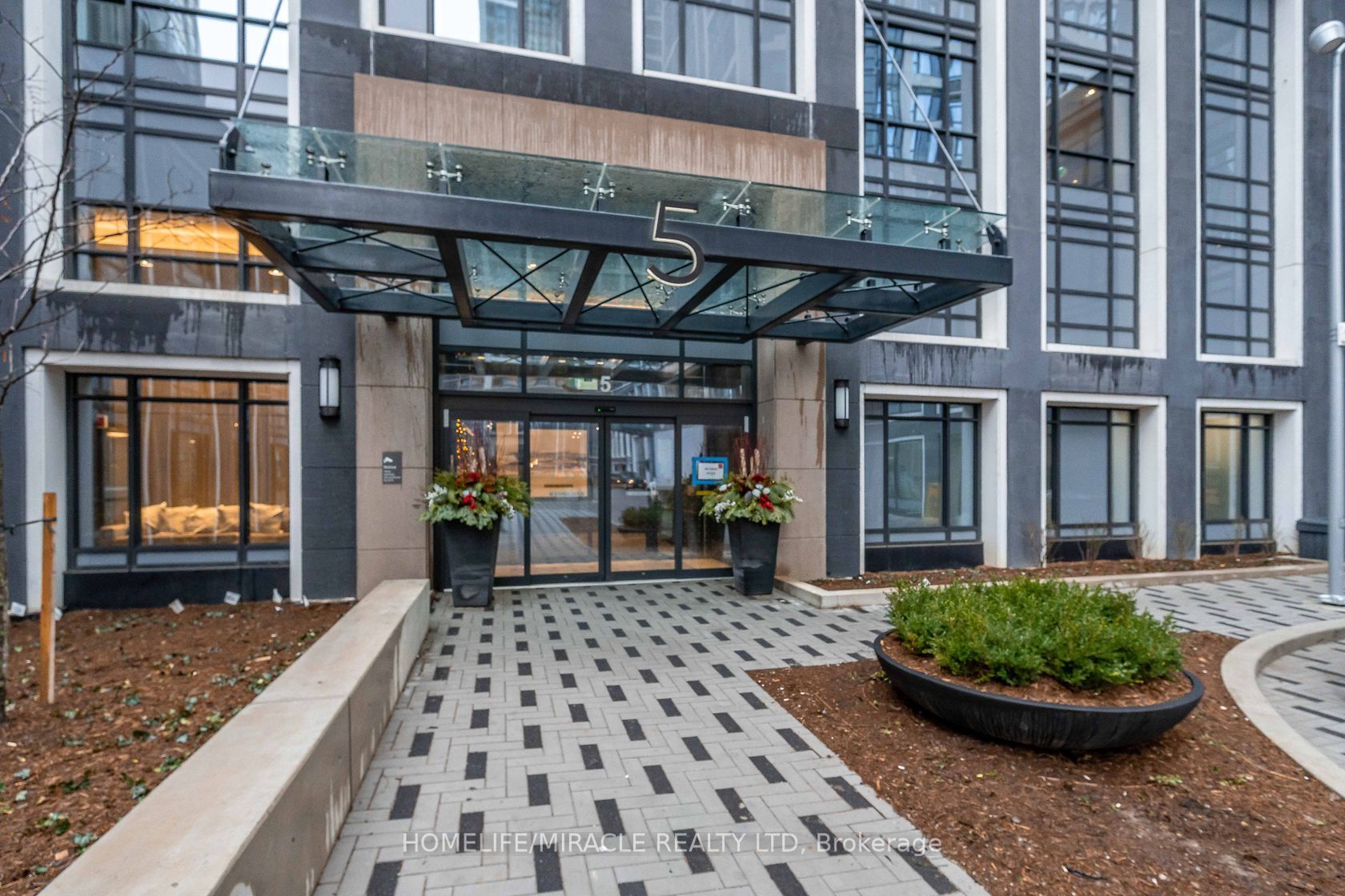 5 Mabelle Ave 3932, Toronto, ON Condo Apartment for Rent 3,200 411.info™