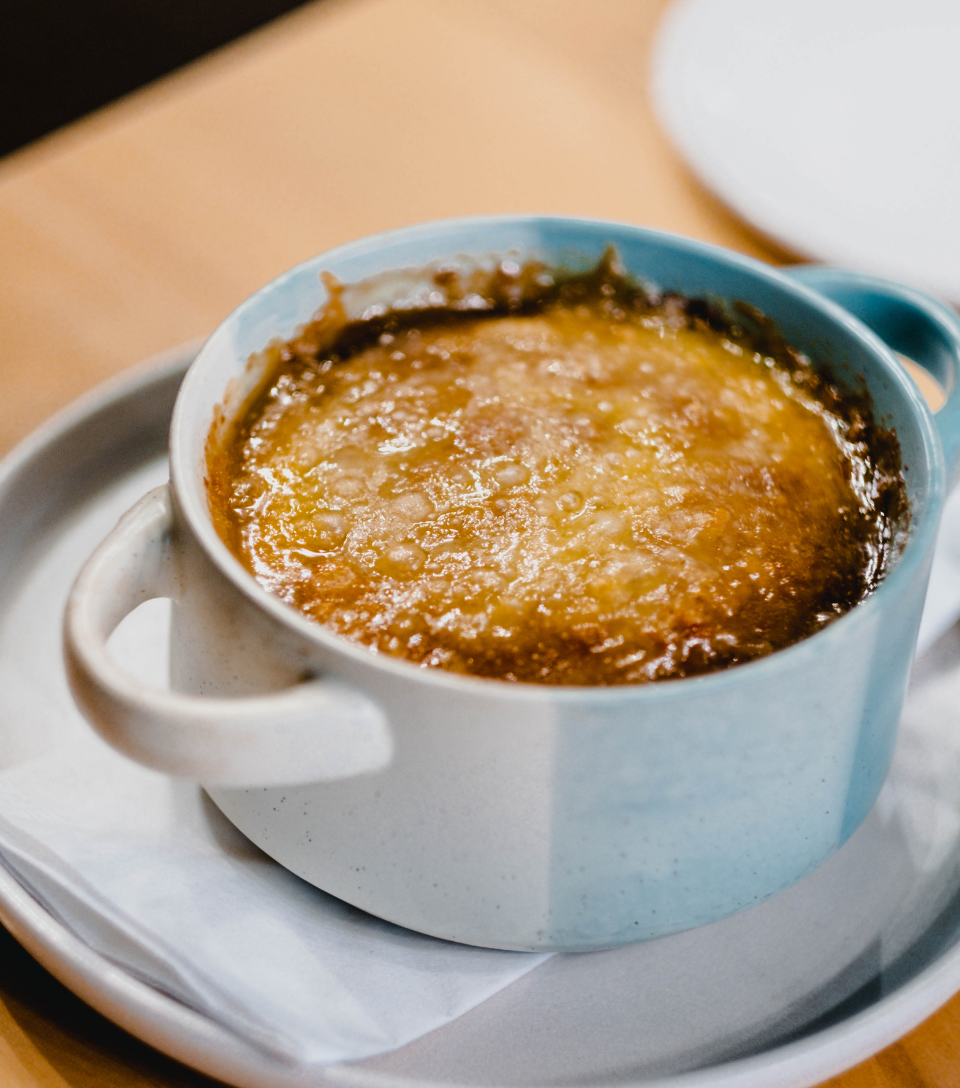 Pouding chômeur à l’érable gratiné de David Janelle chef de La Cuisine