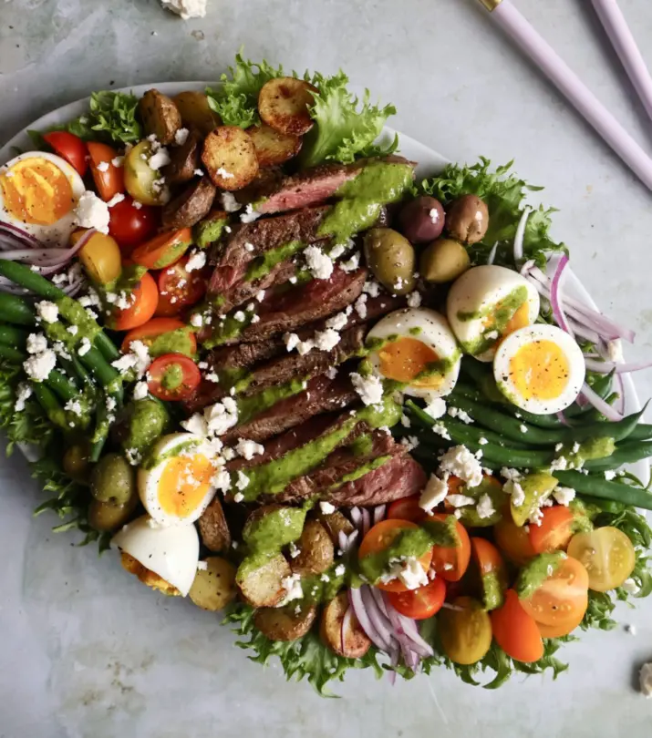 Salade nicoise au steak