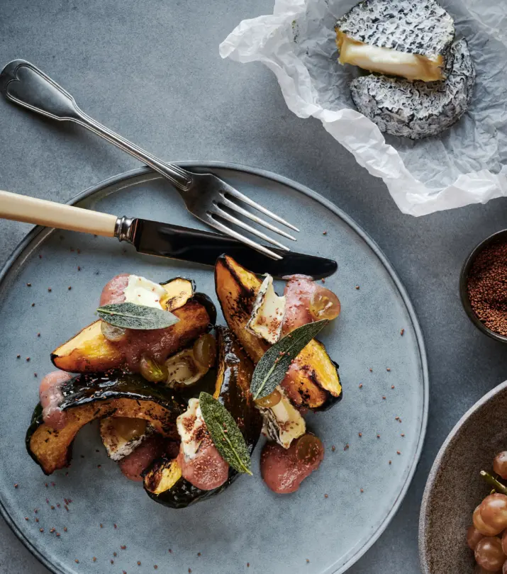 Courge rotie au fromage de chevre cendre