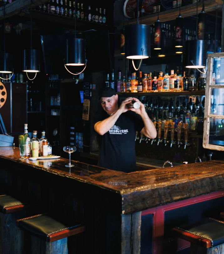 AQM R Webserie Derriere Le Menu Presbytere Cocktail