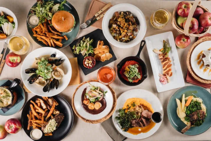 AQM Cidrerie Lacroix Tablee Juil2023 rotated