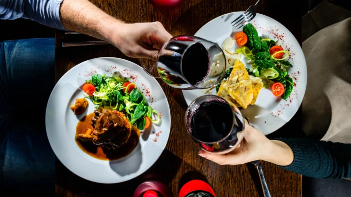 AQM R Romance Fev24 Photo Generique 1920x1080 C