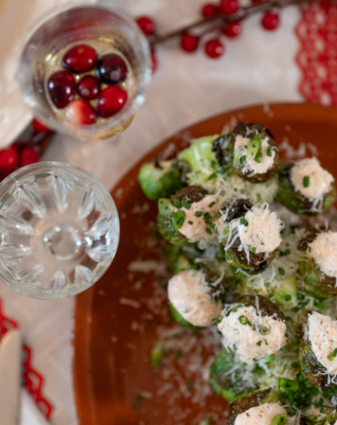 Choux de Bruxelles rôtis à la crème et au parmesan du chef Jens Ruoff