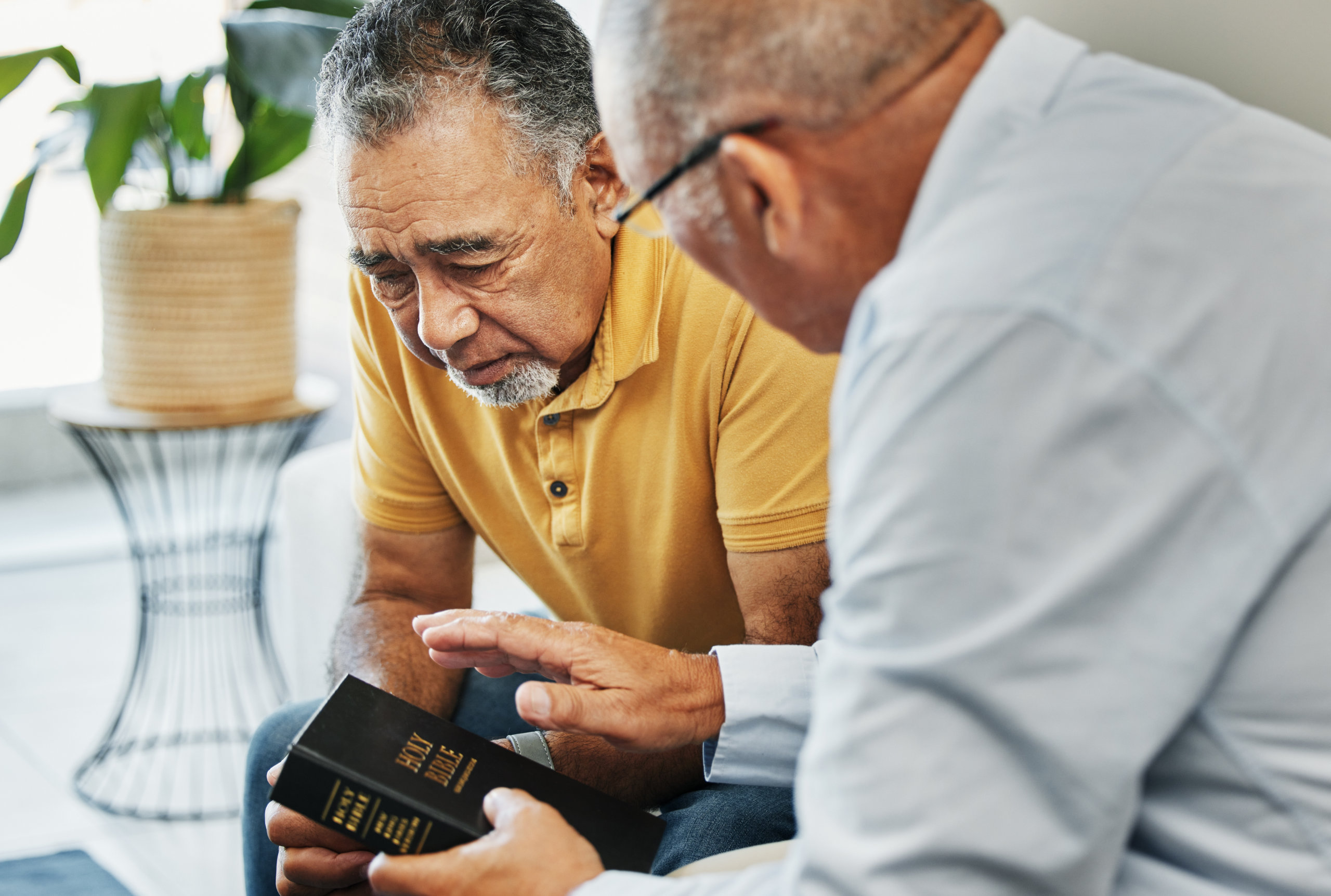 Men,,Home,And,Bible,With,Counselling,On,Faith,,Worship,And