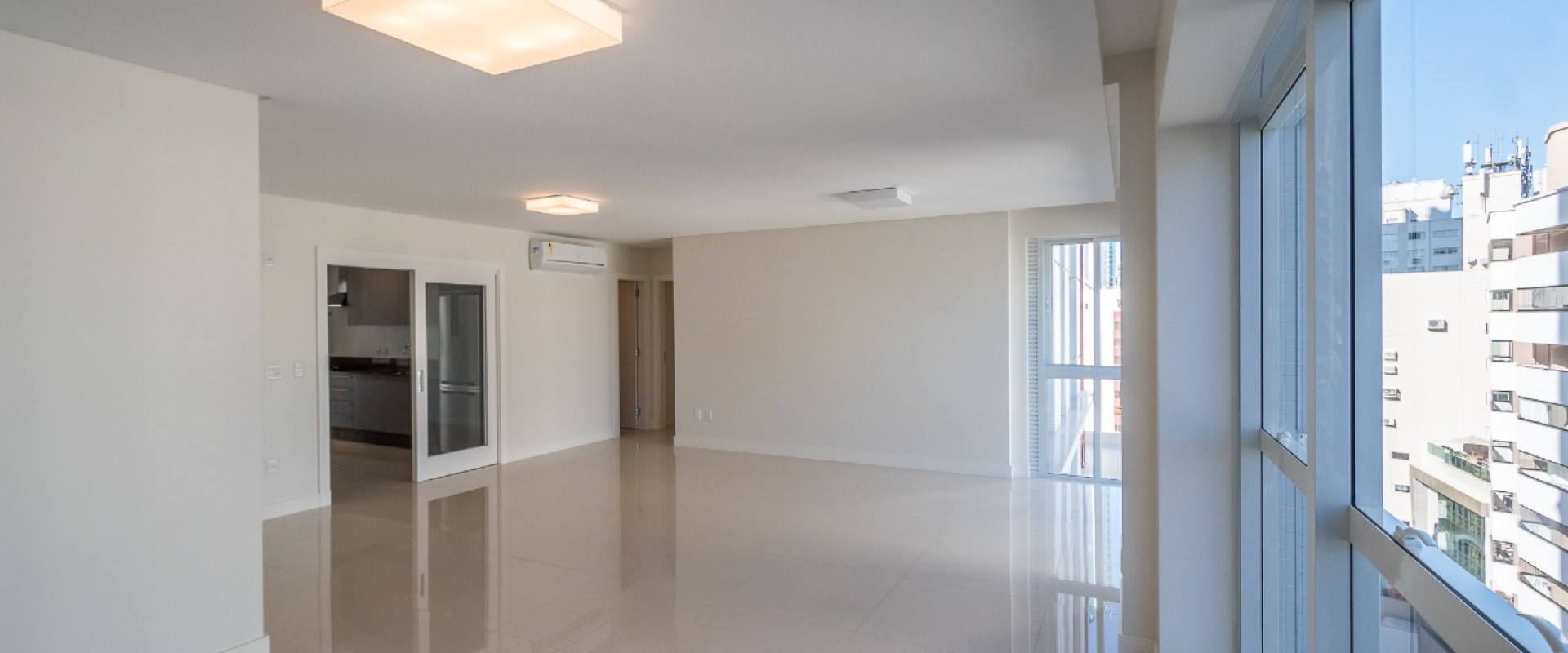 Acqualina Apartamento no Acqualina Residence em Bal Camboriú