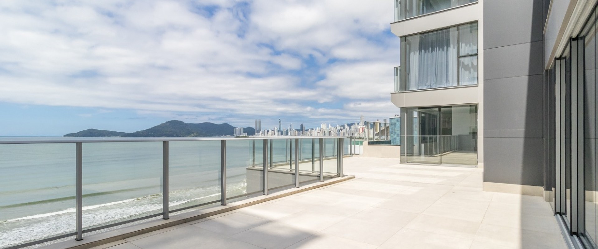Splendido Apartamento Diferenciado no Edifício Splendido em Balneário Camboriú