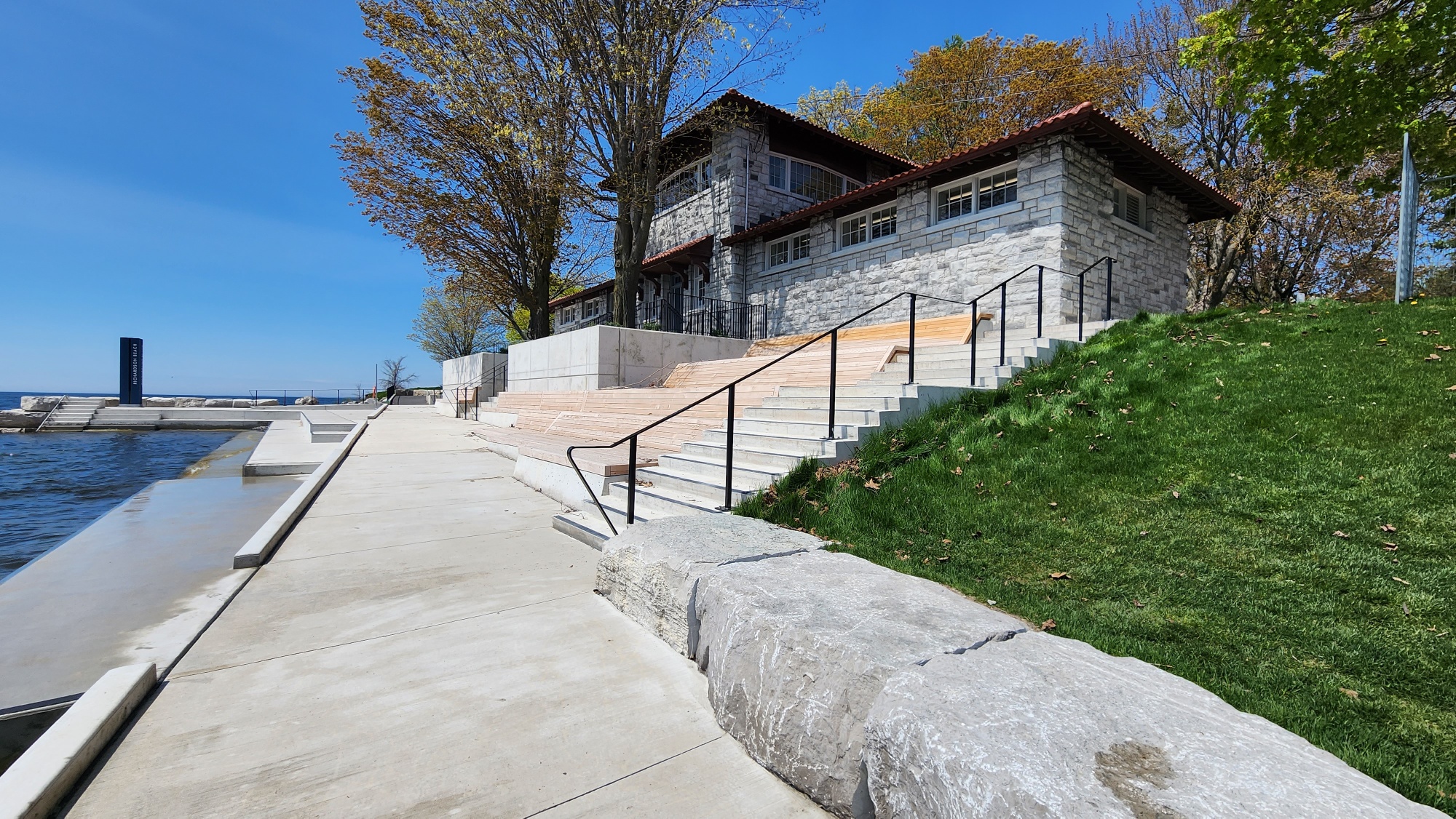A view of the Richardson Beach bathhouse from the shoreline. 