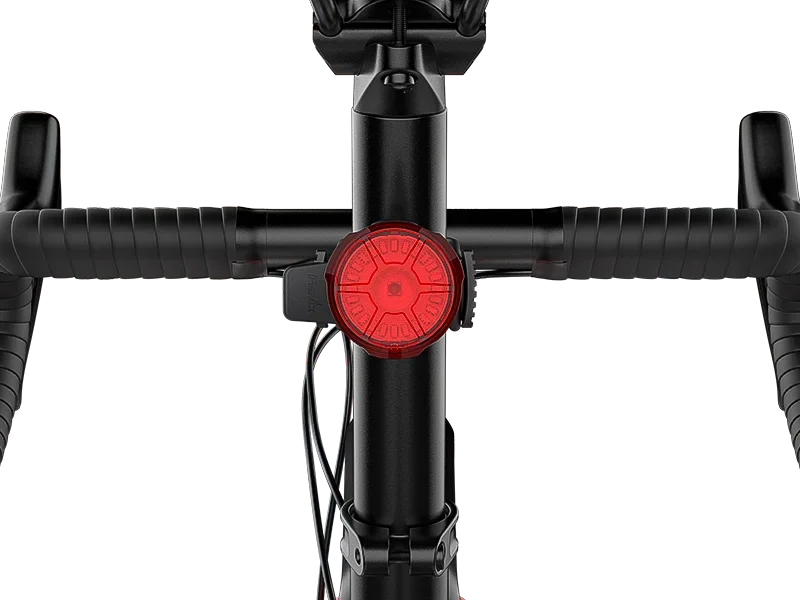 Fenix BC06R Smart Brake Sensing Rechargeable Bicycle Taillight — detail view 4