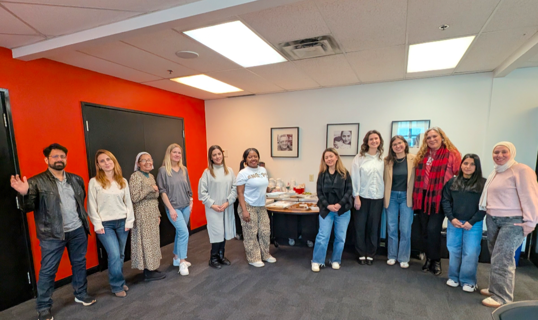 photo-womens-lunch-ivolunteer-demo-1.png