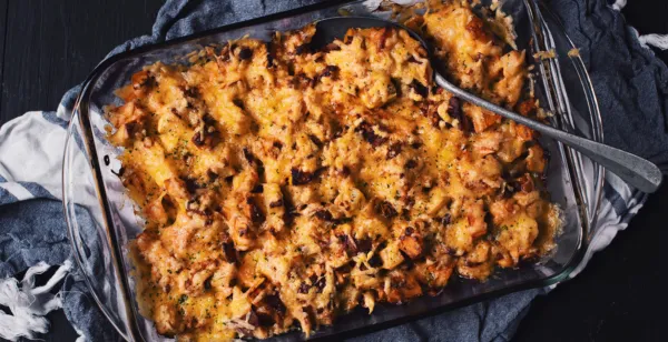 CHEESY CHICKEN AND SWEET POTATO CASSEROLE