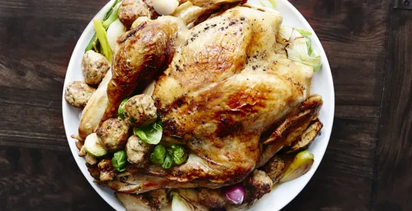 DINDON CUIRE CONGELÉ ET SON RAGOÛT DE BOULETTES