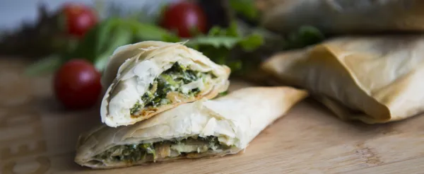 FEUILLETÉS AU POULET, AUX ÉPINARDS ET À LA RICOTTA