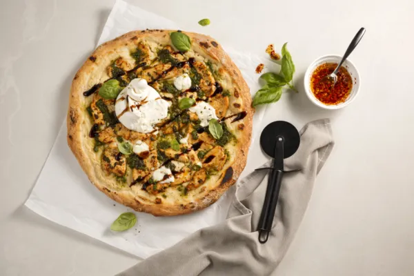 Chicken pizza with burratini cheese