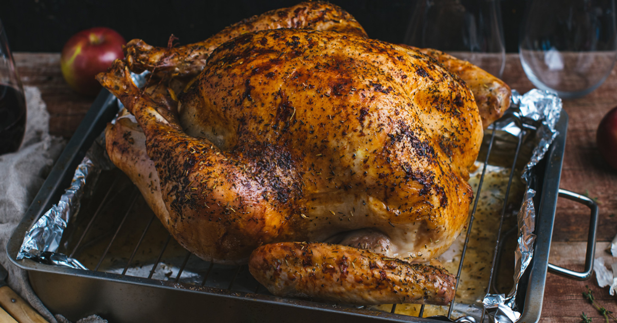 Roast turkey with cider and apples | Exceldor