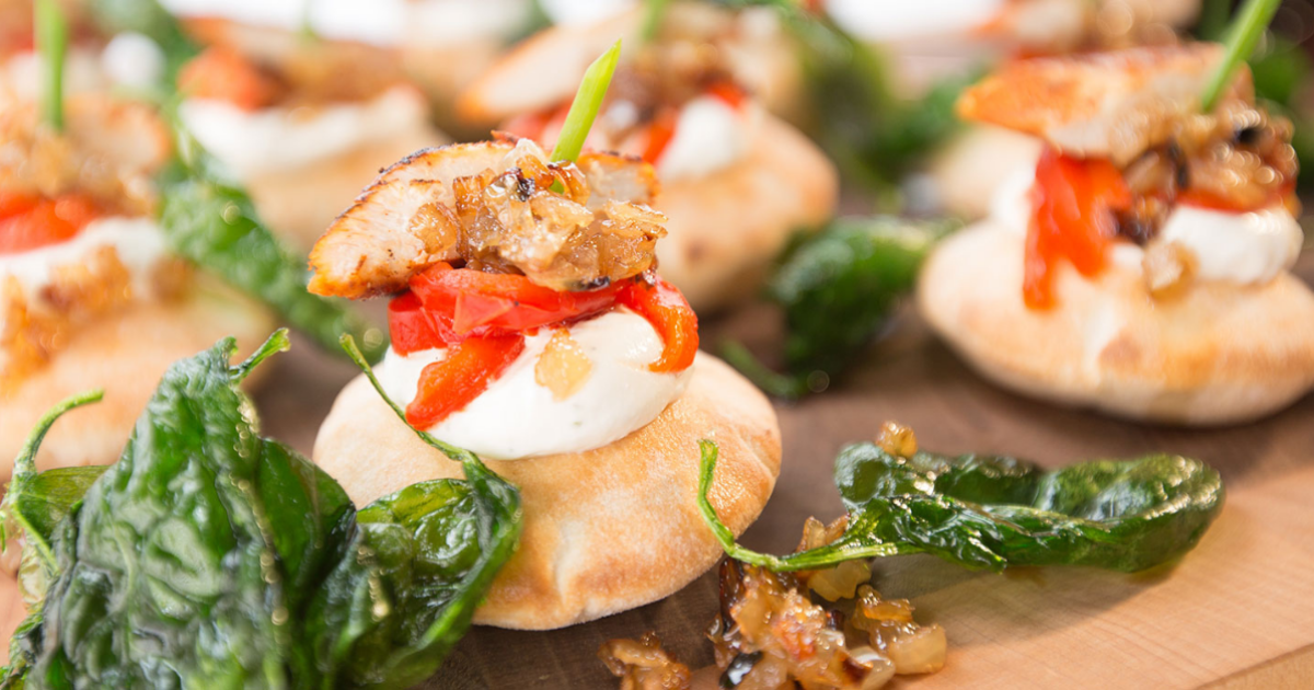 Mini naan with grilled chicken | Exceldor