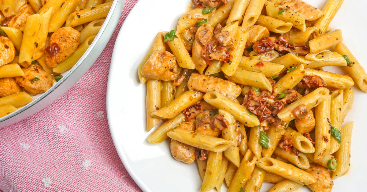 Cajun chicken pasta with sun dried tomatoes | Exceldor
