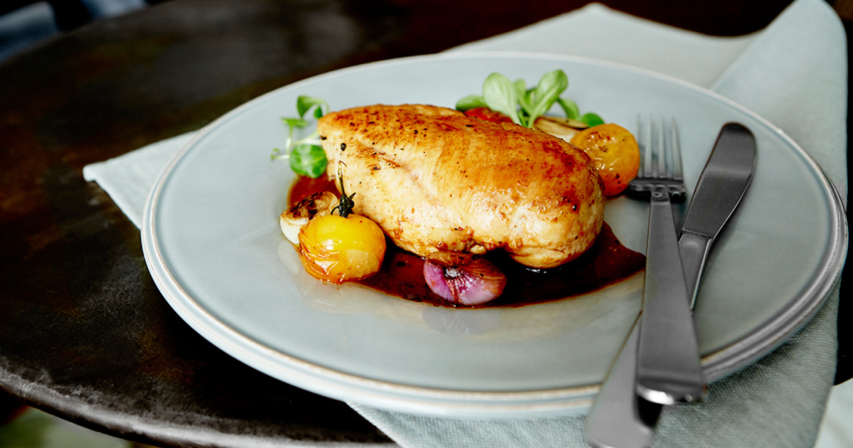 Roasted chicken supreme with veggies | Exceldor