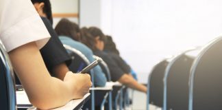 اشتباه در کارنامه دانشآموزان پایه دوازدهم بریتیش کلمبیا