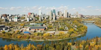 رشد جمعیت ادمونتون از کلگری، آلبرتا و کانادا بیشتر است