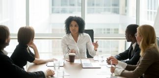 فقط ۱۰٪ از جوانان کانادایی میتوانند خانمها را در مقام مدیرعامل تصور کنند