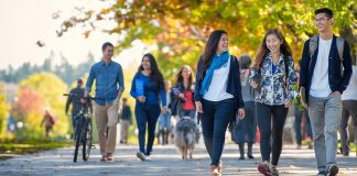 تاثیر دانشجویان خارجی بر بازار مسکن بریتیشکلمبیا