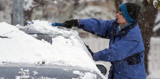 توزیع 2،000 جریمه پارک در ادمونتون همزمان با بارش گسترده برف