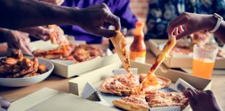 آمار جالب استفادهٔ کاناداییها از سرویسهای تحویل غذا و بقیهٔ خدمات اشتراکی